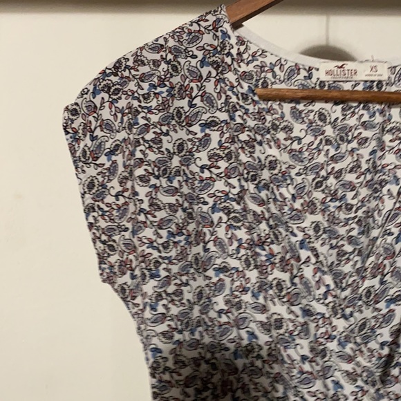 Hollister XS Printed Sleeveless Romper - Picture 5 of 6